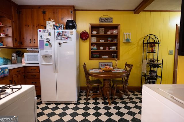 205 Matthews Street, Barnesville, GA 30204