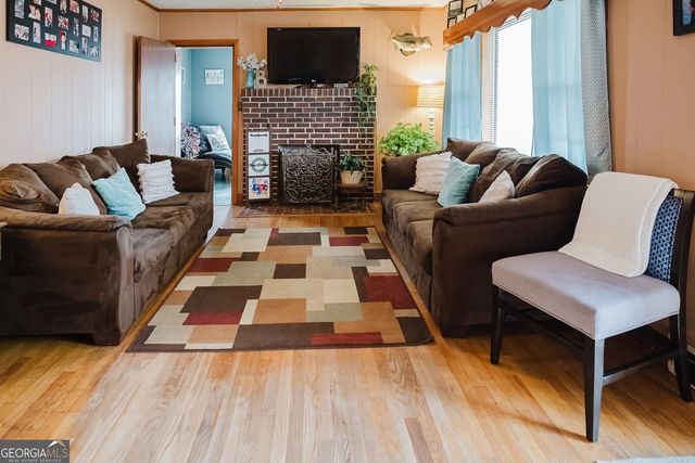 205 Matthews Street, Barnesville, GA 30204