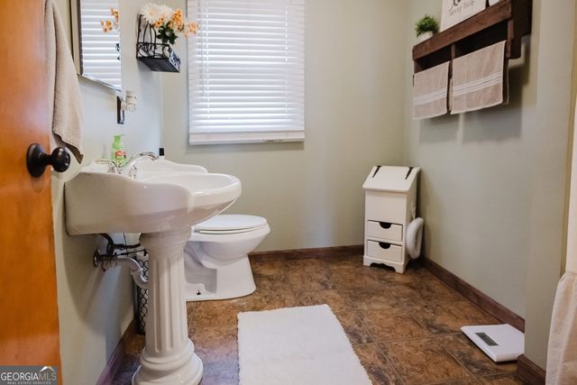 205 Matthews Street, Barnesville, GA 30204