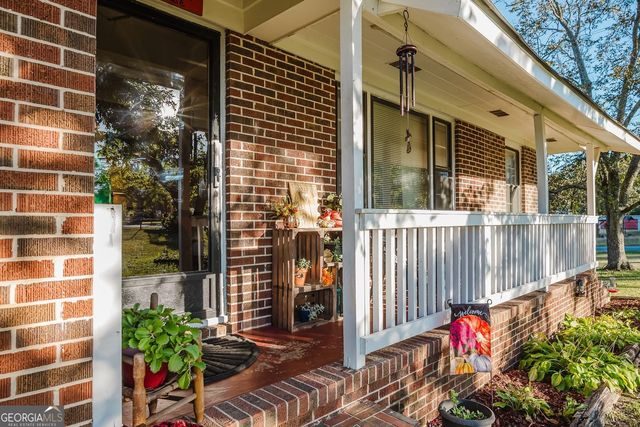 205 Matthews Street, Barnesville, GA 30204