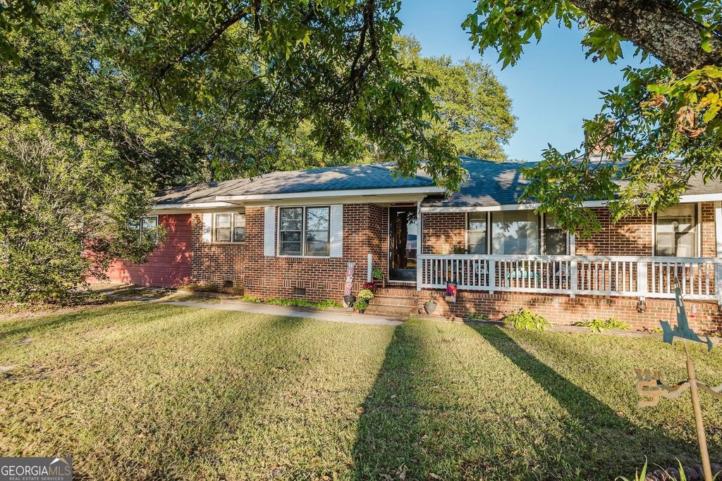 205 Matthews Street, Barnesville, GA 30204