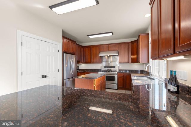 175 SHELLFIELD LN, Colonial Beach, VA 22443