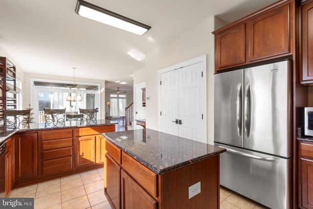 175 SHELLFIELD LN, Colonial Beach, VA 22443