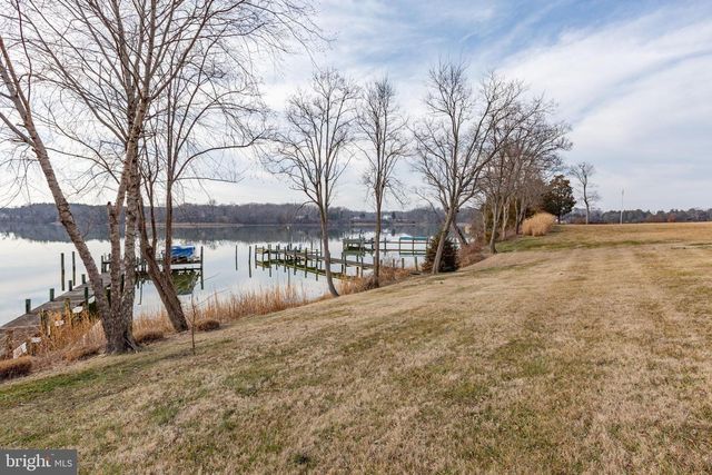 175 SHELLFIELD LN, Colonial Beach, VA 22443