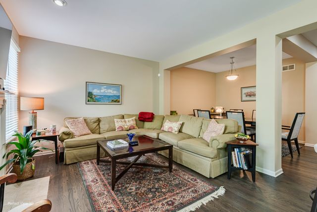 21946 W TORI Lane, Deer Park, IL 60010