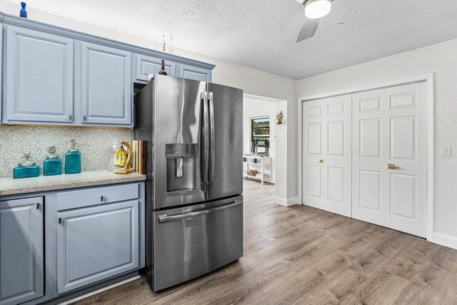 2101 N Palm Circle, North Palm Beach, FL 33408