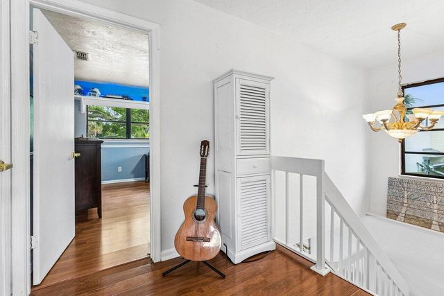 2101 N Palm Circle, North Palm Beach, FL 33408