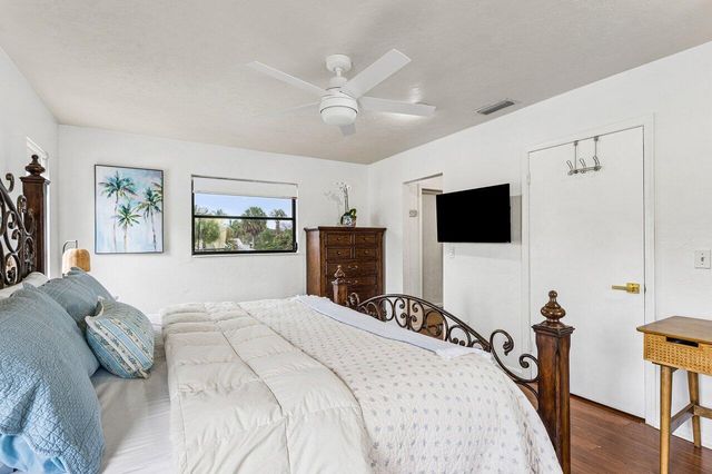 2101 N Palm Circle, North Palm Beach, FL 33408