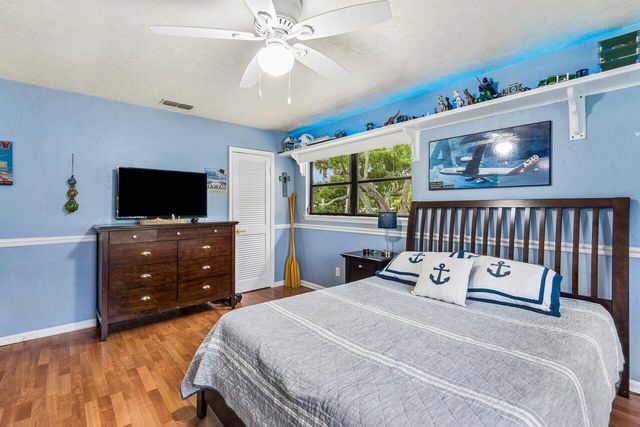 2101 N Palm Circle, North Palm Beach, FL 33408