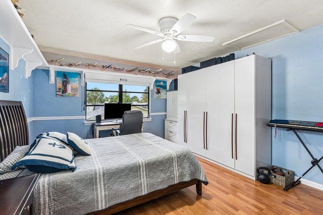 2101 N Palm Circle, North Palm Beach, FL 33408