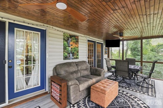 122 Arnold Heights, Waynesville, NC 28786