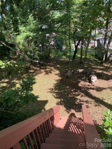 122 Arnold Heights, Waynesville, NC 28786