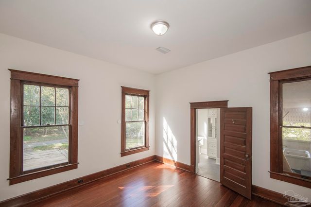 1725 N 15th Ave, Pensacola, FL 32503