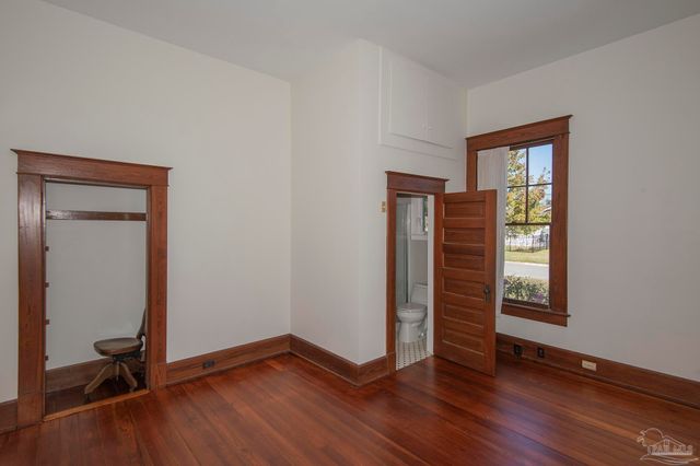 1725 N 15th Ave, Pensacola, FL 32503