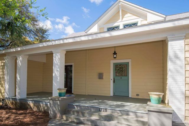1725 N 15th Ave, Pensacola, FL 32503