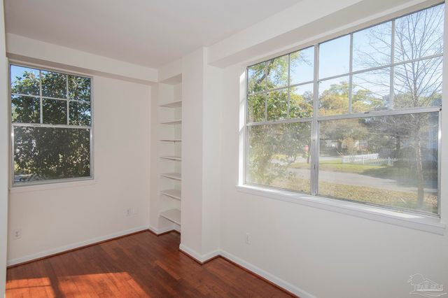 1725 N 15th Ave, Pensacola, FL 32503