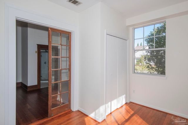 1725 N 15th Ave, Pensacola, FL 32503