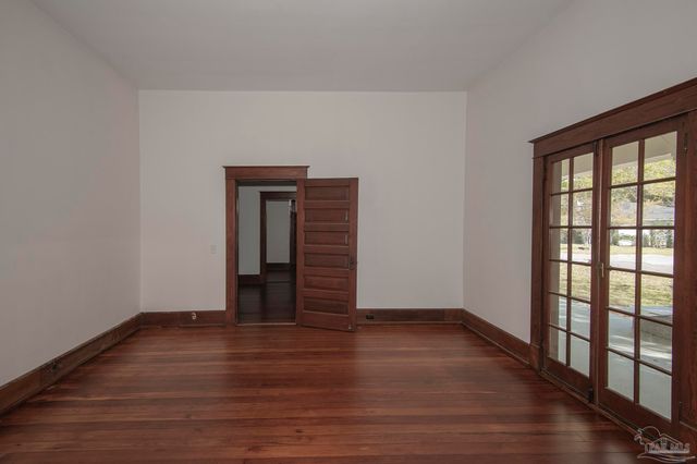 1725 N 15th Ave, Pensacola, FL 32503