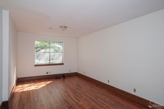 1725 N 15th Ave, Pensacola, FL 32503