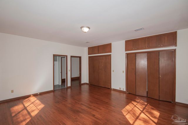 1725 N 15th Ave, Pensacola, FL 32503