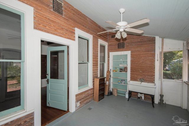 1725 N 15th Ave, Pensacola, FL 32503