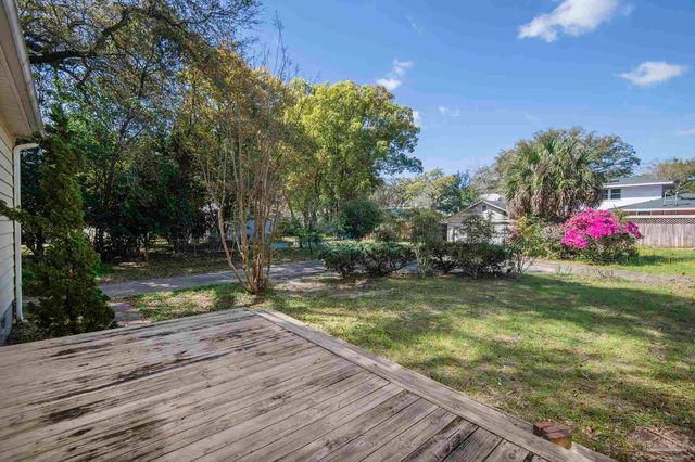 1725 N 15th Ave, Pensacola, FL 32503