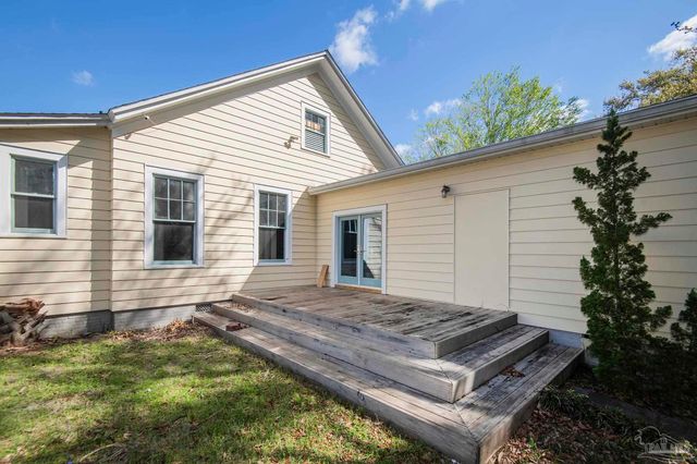 1725 N 15th Ave, Pensacola, FL 32503