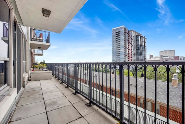 1717 S Prairie Avenue 608, Chicago, IL 60616