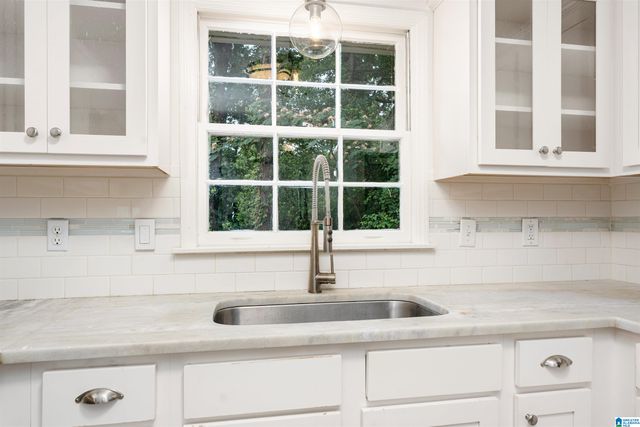 1033 SUNSET BOULEVARD, Birmingham, AL 35213
