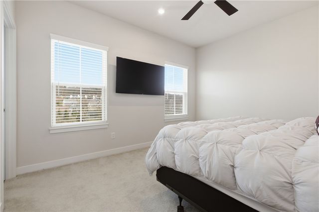 408 Scharberry Ln, Mars Boro, PA 16046