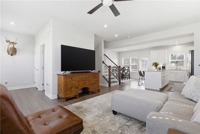 408 Scharberry Ln, Mars Boro, PA 16046