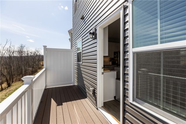 408 Scharberry Ln, Mars Boro, PA 16046