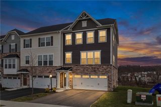 408 Scharberry Ln, Mars Boro, PA 16046