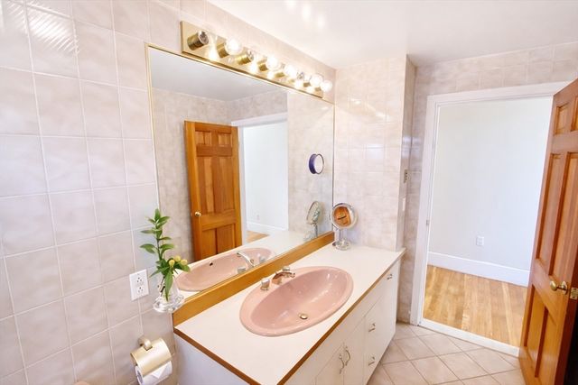 208 Rawson Road 3, Brookline, MA 02445