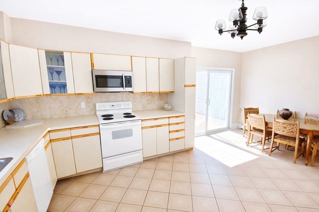 208 Rawson Road 3, Brookline, MA 02445