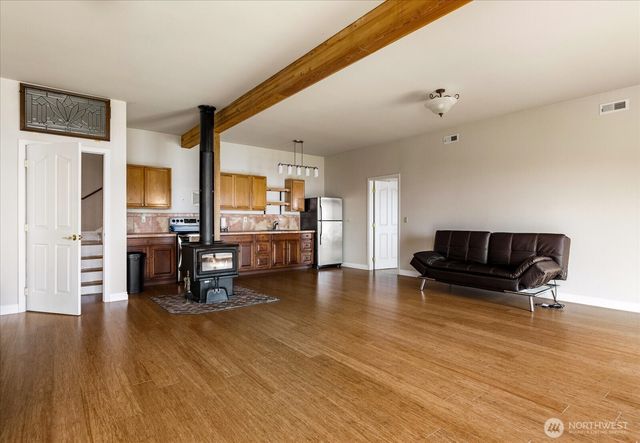 2364 Strawberry Point Road, Oak Harbor, WA 98277