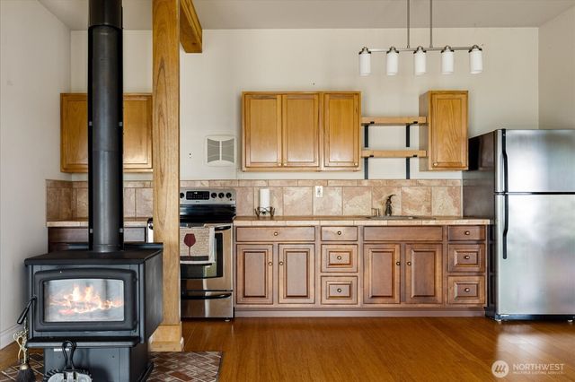 2364 Strawberry Point Road, Oak Harbor, WA 98277
