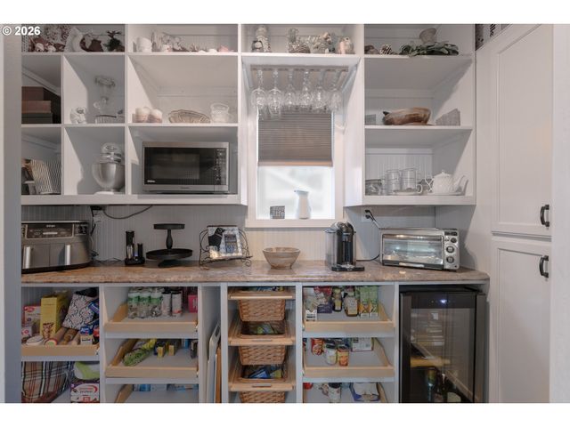 2355 A St, Forest Grove, OR 97116