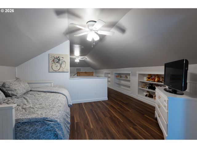 2355 A St, Forest Grove, OR 97116