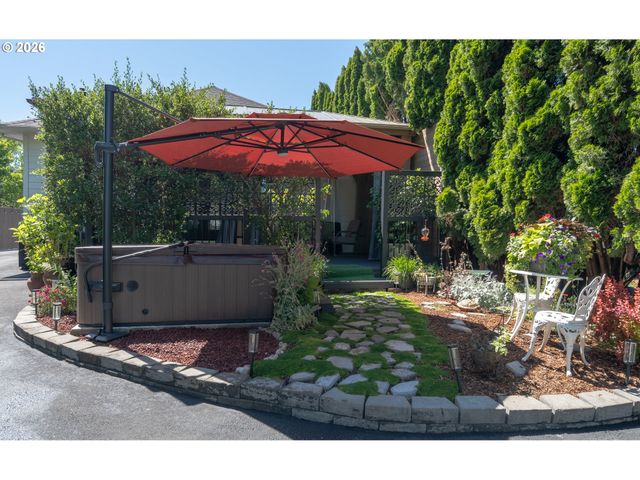 2355 A St, Forest Grove, OR 97116