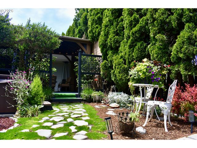 2355 A St, Forest Grove, OR 97116