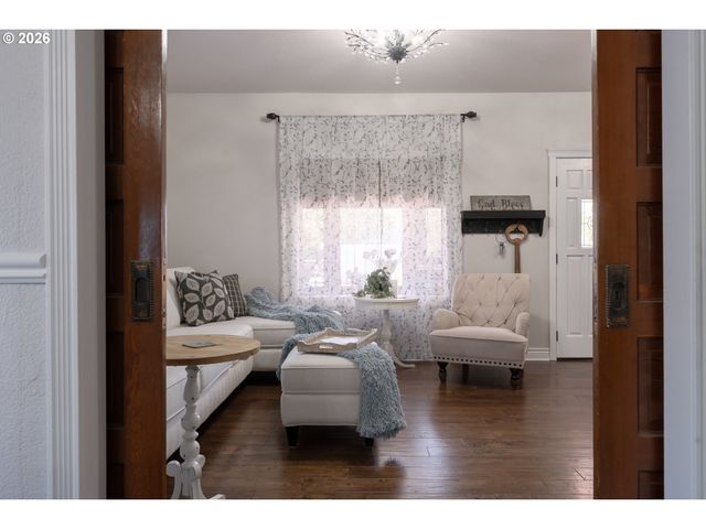 2355 A St, Forest Grove, OR 97116