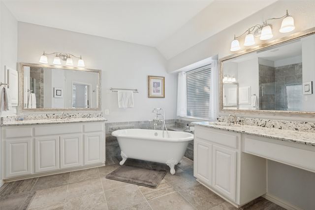 2323 Everton Drive, Arlington, TX 76001