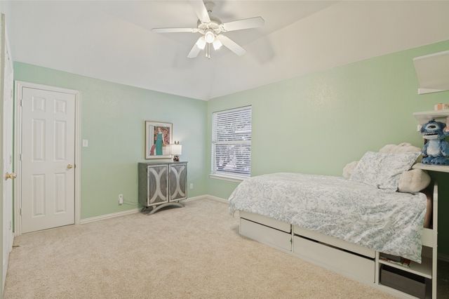 2323 Everton Drive, Arlington, TX 76001