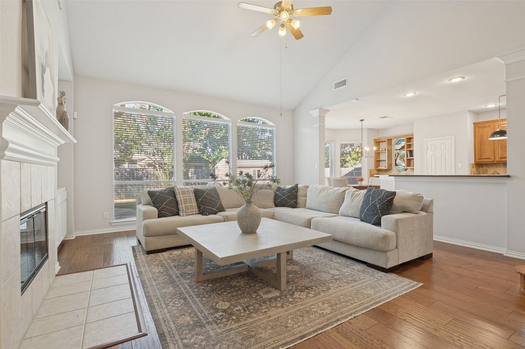 2323 Everton Drive, Arlington, TX 76001 — photo 3