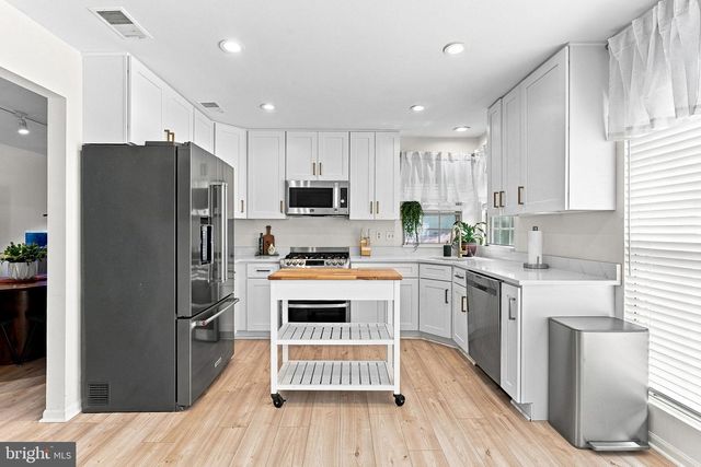 12257 EXBURY ST, Herndon, VA 20170