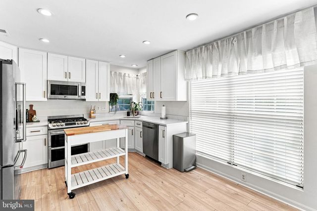 12257 EXBURY ST, Herndon, VA 20170