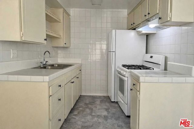 4047 W 136th Street, Hawthorne, CA 90250