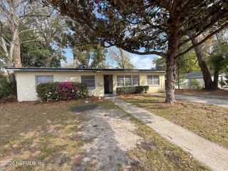 7609 TACONY Drive, Jacksonville, FL 32277