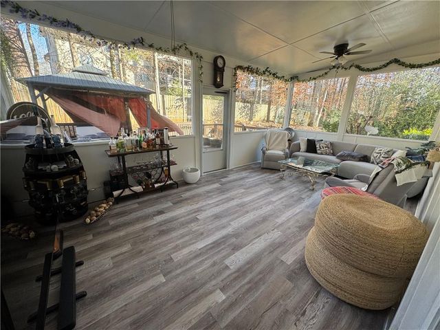 525 Lake Medlock Drive, Alpharetta, GA 30022